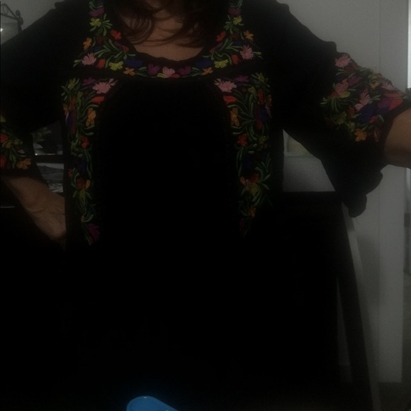 Blouse - Picture 2 of 4